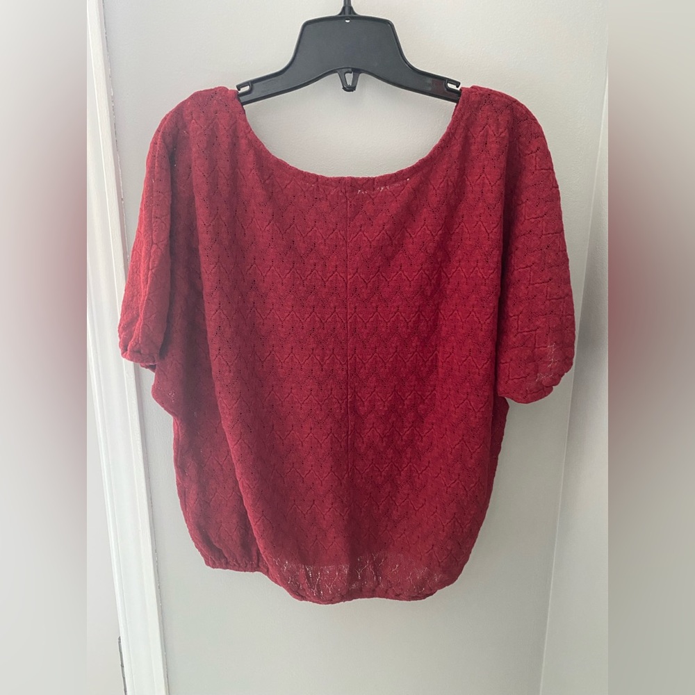 Forever21 - Beautiful wine red short sleeve shirt out of lace-style fabric 🍷❤️ - Picture 4 of 4